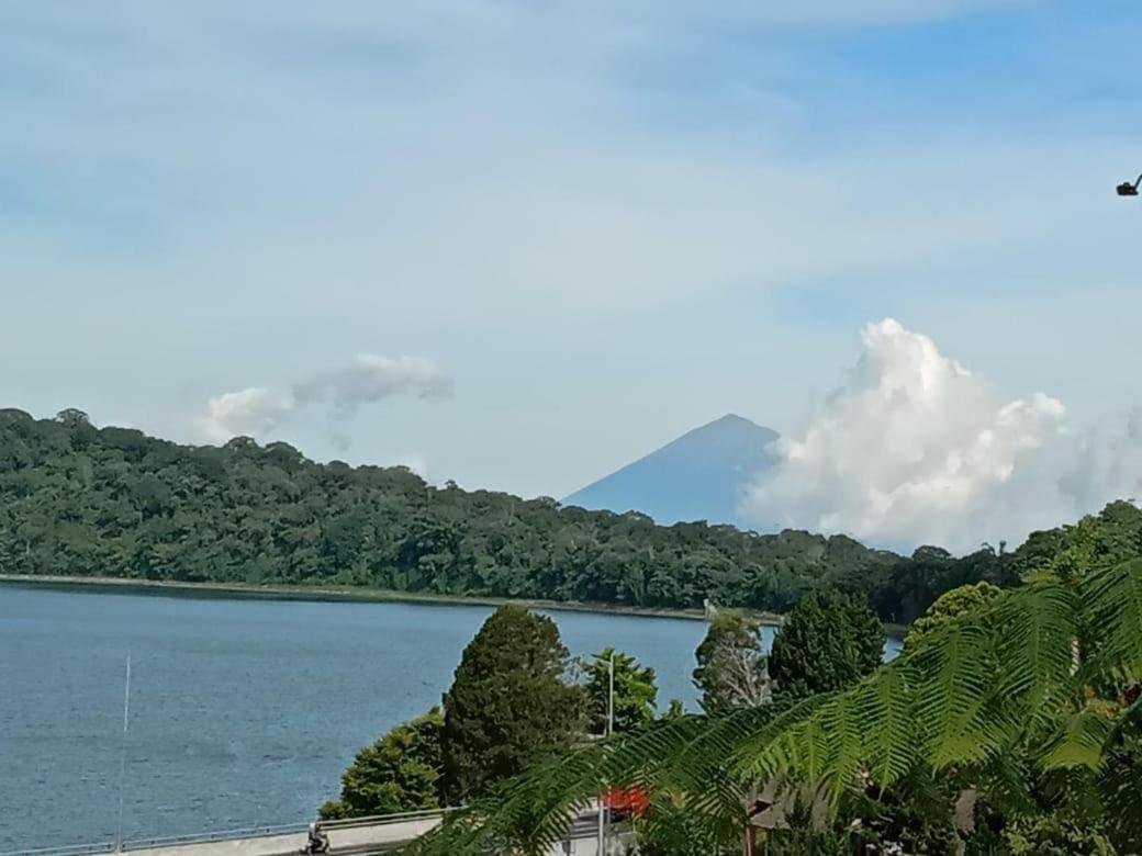 Отель Warung Rekreasi Bedugul Экстерьер фото