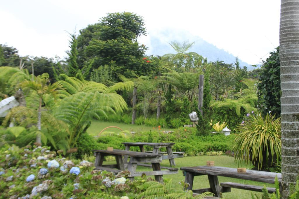 Отель Warung Rekreasi Bedugul Экстерьер фото