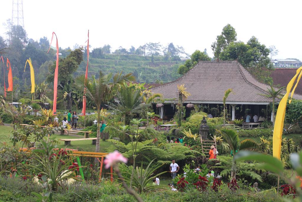 Отель Warung Rekreasi Bedugul Экстерьер фото