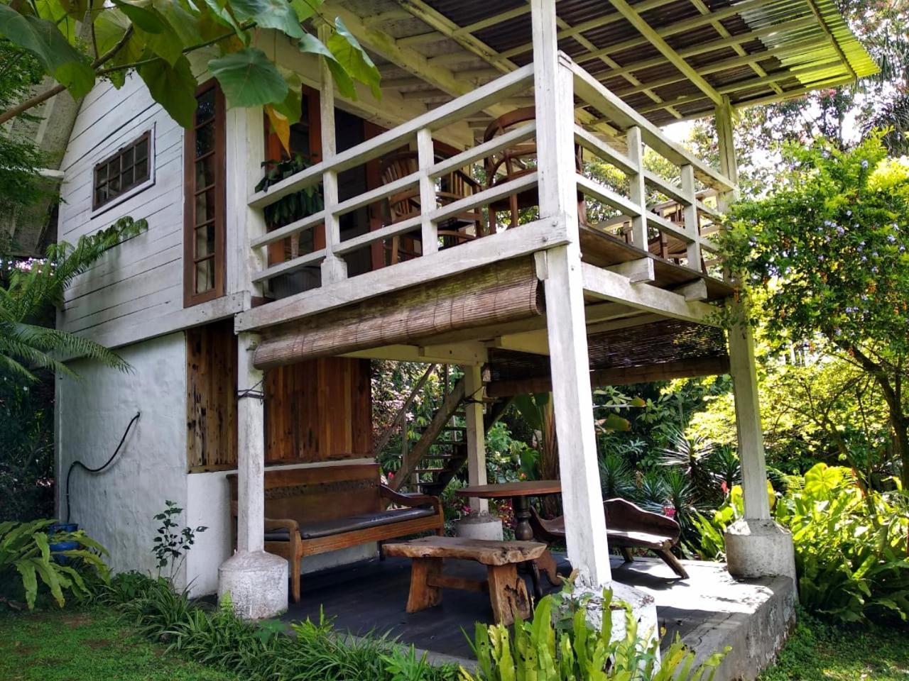 Отель Warung Rekreasi Bedugul Экстерьер фото