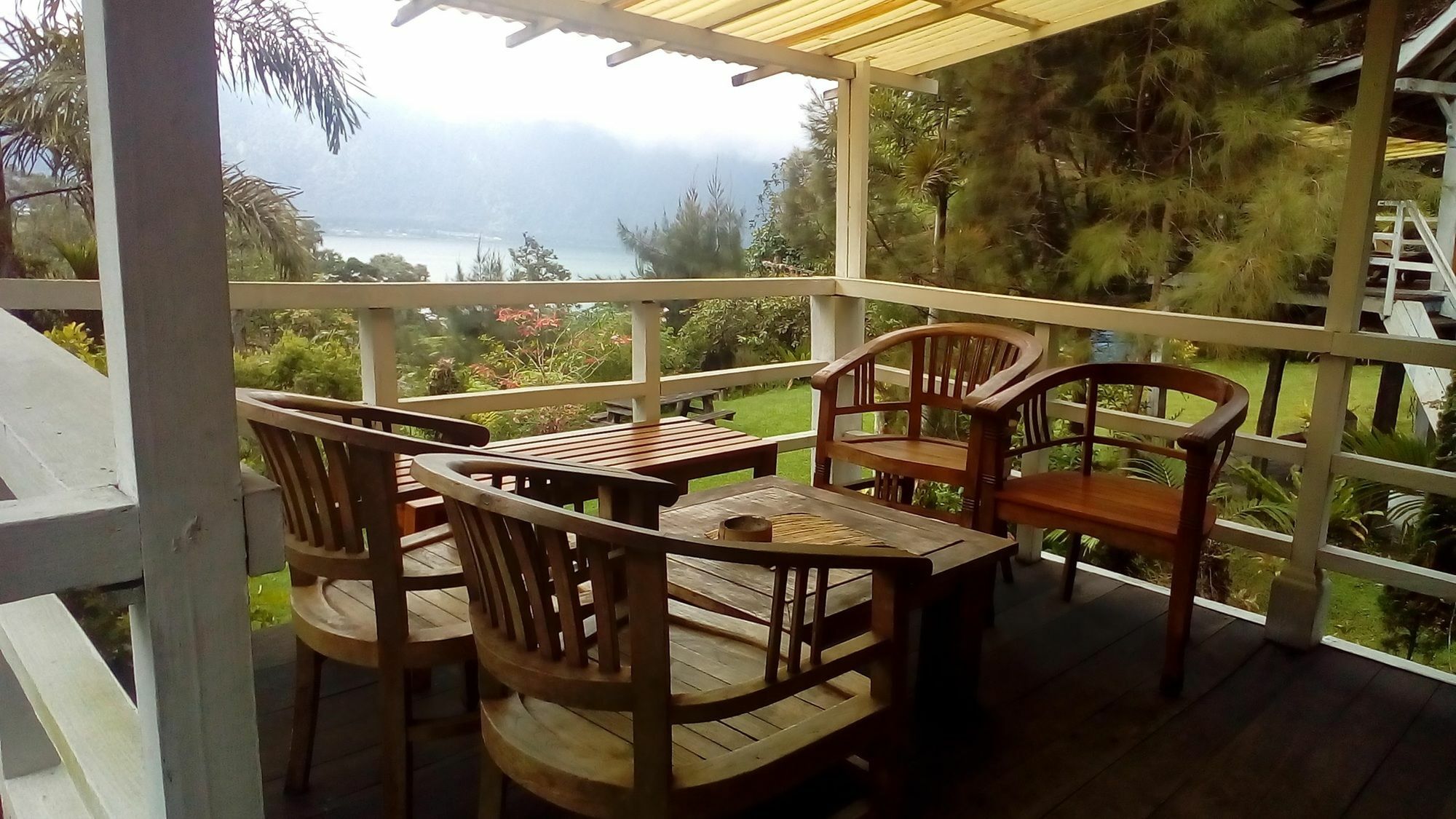 Отель Warung Rekreasi Bedugul Экстерьер фото