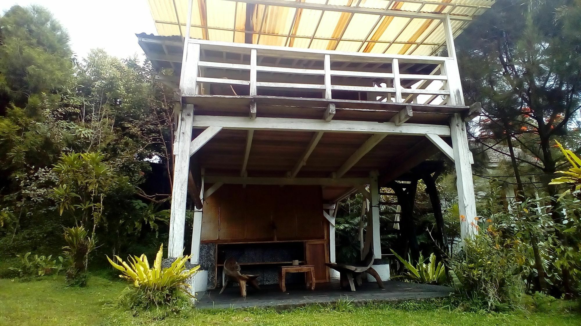 Отель Warung Rekreasi Bedugul Экстерьер фото